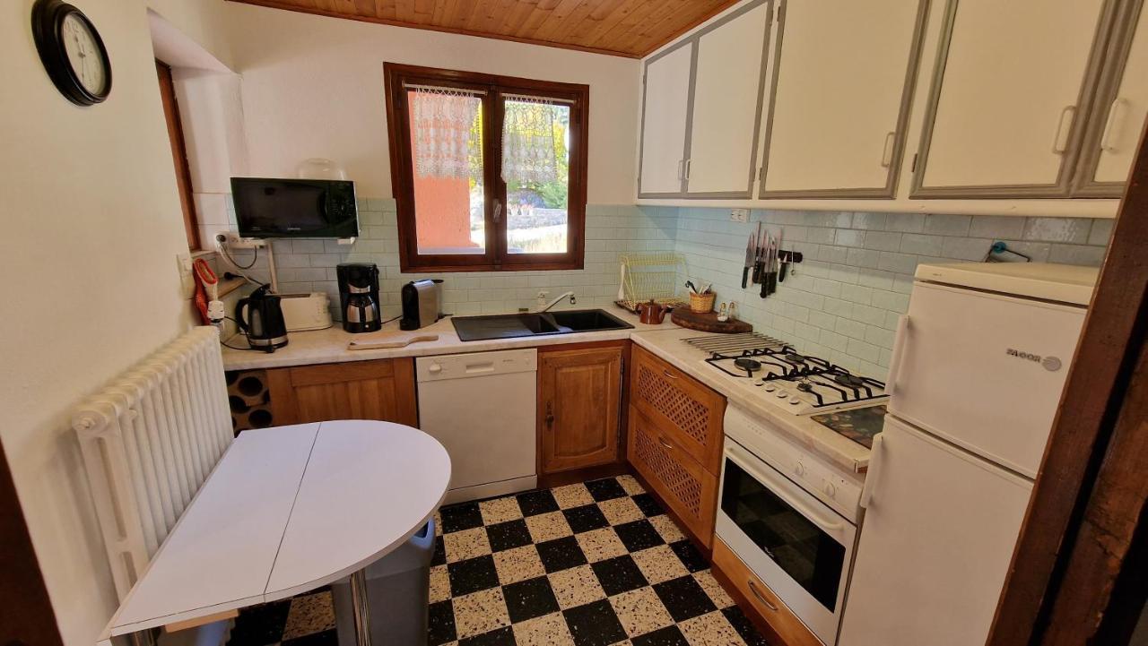 Chalet L'Acinos มงต์เฌอแนฟวร์ ภายนอก รูปภาพ