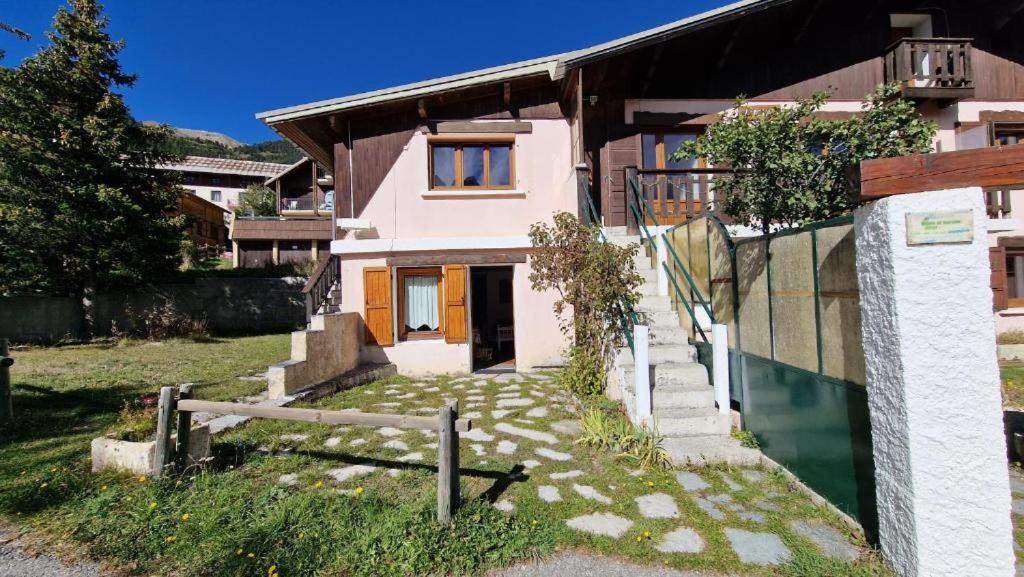 Chalet L'Acinos มงต์เฌอแนฟวร์ ภายนอก รูปภาพ
